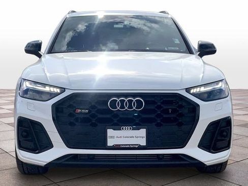 Used 2024 Audi SQ5 Prestige w/ Prestige Package AWD/4WD image 3