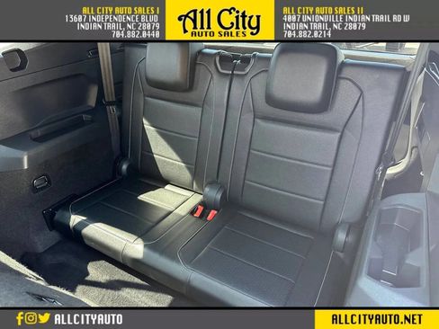 Used 2021 Volkswagen Tiguan SE image 13