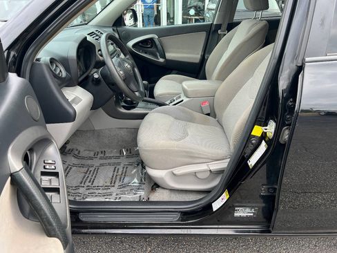 Used 2012 Toyota RAV4 FWD w/ Upgrade Value Pkg image 21