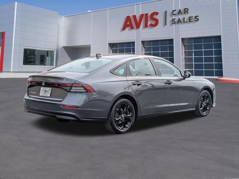 Used 2025 Honda Accord SE image 6