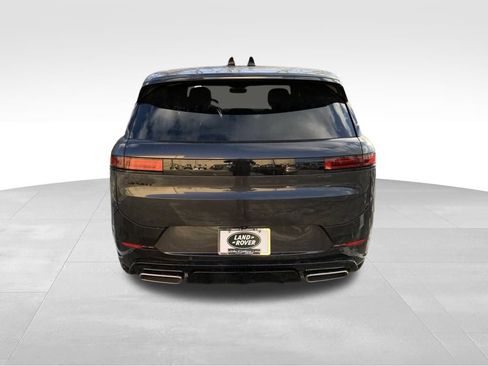New 2026 Land Rover Range Rover Sport Dynamic SE image 7