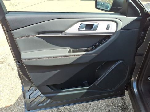 New 2026 Ford Explorer Active AWD/4WD image 18