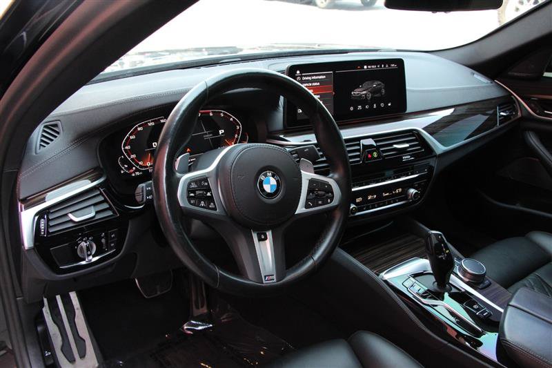 Used 2023 BMW M550i xDrive AWD/4WD image 13