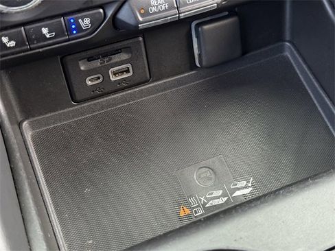 Used 2021 GMC Yukon AT4 w/ Rear Media and Nav Package image 23