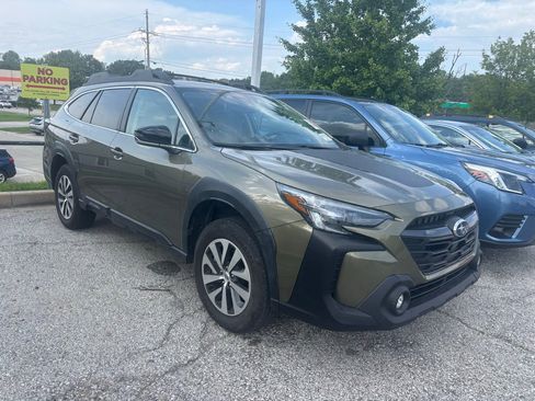 Used 2025 Subaru Outback Premium AWD/4WD image 7