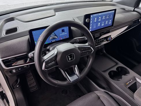 Used 2024 Honda Prologue EX image 23