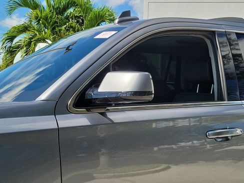 Used 2019 GMC Yukon Denali w/ Open Road Package RWD image 6