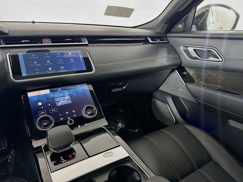 Used 2023 Land Rover Range Rover Velar HST image 24
