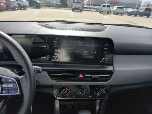 Certified 2024 Kia Seltos LX image 18