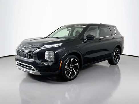 Used 2024 Mitsubishi Outlander SE FWD image 4