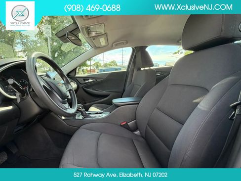 Used 2023 Chevrolet Malibu LT w/ Driver Confidence Package FWD image 8
