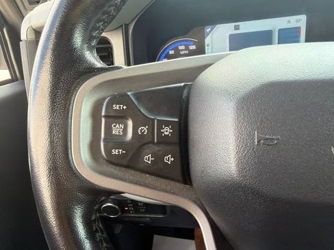 Used 2022 Ford Bronco Badlands w/ Sasquatch Package AWD/4WD image 24