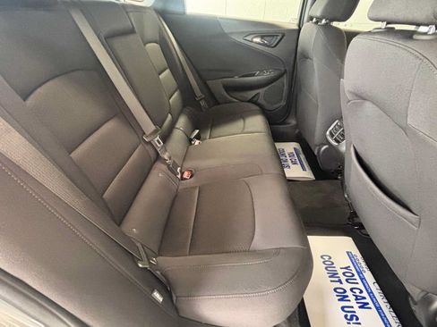Used 2025 Chevrolet Malibu LT FWD image 12