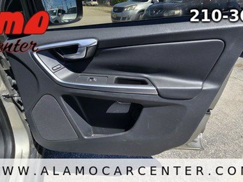 Used 2013 Volvo XC60 3.2 FWD image 17