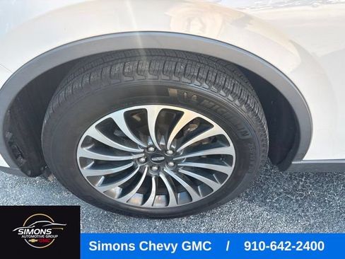 Used 2022 Lincoln Aviator Reserve RWD image 2