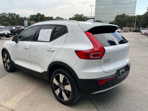 Used 2020 Volvo XC40 T5 Momentum w/ Protection Package Premier AWD/4WD image 5