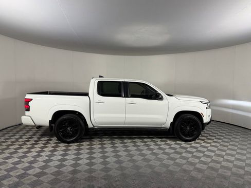 Used 2023 Nissan Frontier SV w/ Midnight Edition Package RWD image 5
