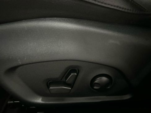 Used 2022 Jeep Compass Limited image 11