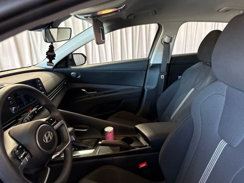 Certified 2026 Hyundai Elantra SE FWD image 19