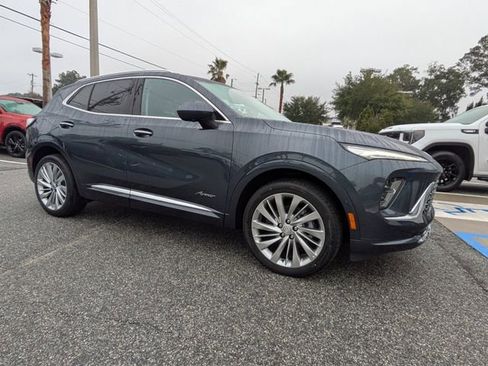 New 2026 Buick Envision Avenir image 3