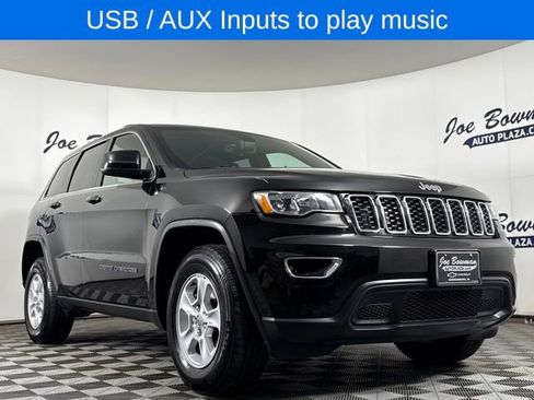 Used 2017 Jeep Grand Cherokee Laredo w/ Quick Order Package 23E image 4