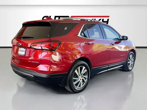 Used 2024 Chevrolet Equinox Premier image 7