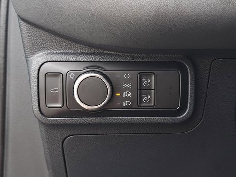 Certified 2025 Ford Explorer Active image 23