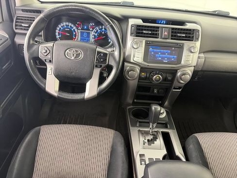Used 2015 Toyota 4Runner SR5 AWD/4WD image 14