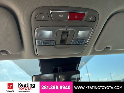 Used 2025 Kia Telluride S FWD image 15