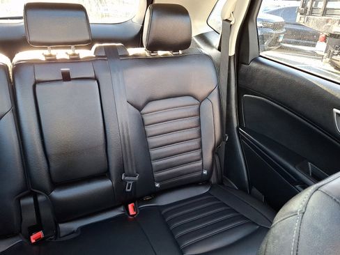 Certified 2022 Ford Edge SEL w/ Convenience Package image 20