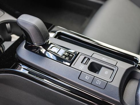 New 2026 Toyota Prius XLE FWD image 22