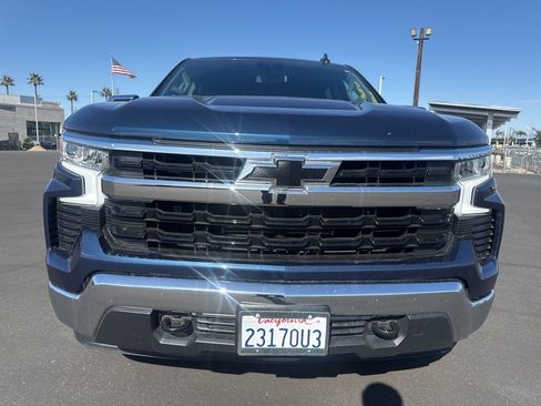 Used 2023 Chevrolet Silverado 1500 LT AWD/4WD image 6