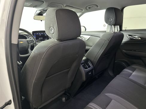 Used 2025 Chevrolet Blazer LT AWD/4WD image 24