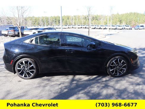 Used 2024 Toyota Prius Prime Premium w/ Advanced Technology Package image 8