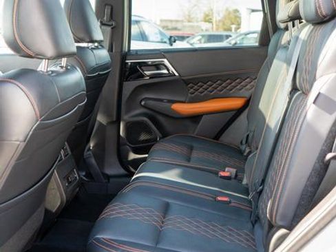Used 2022 Mitsubishi Outlander SEL AWD/4WD image 13