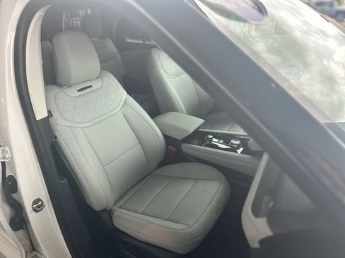 Certified 2026 Ford Explorer Platinum w/ LUX Leather Package AWD/4WD image 27
