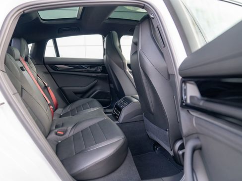 New 2026 Porsche Panamera 4 image 24