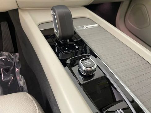 Used 2024 Volvo XC60 T8 Plus w/ Protection Package image 21