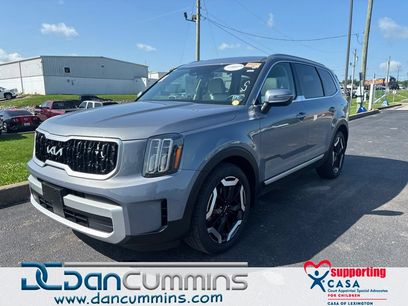 Used 2025 Kia Telluride EX