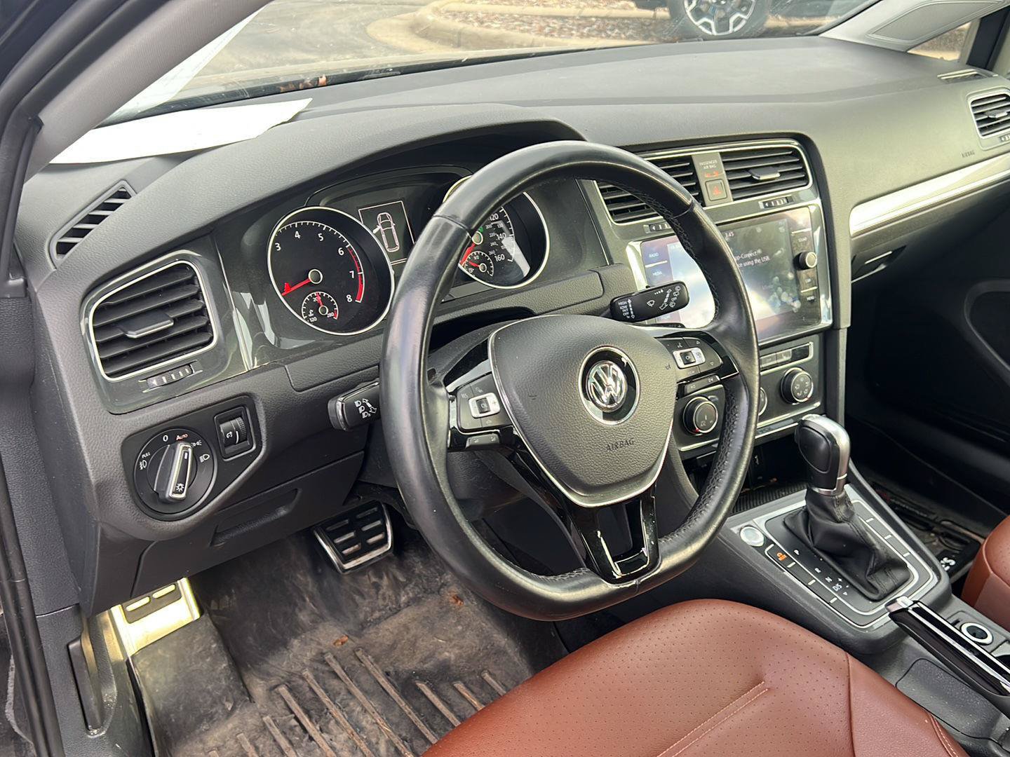 Used 2019 Volkswagen Golf Alltrack SE AWD/4WD image 16