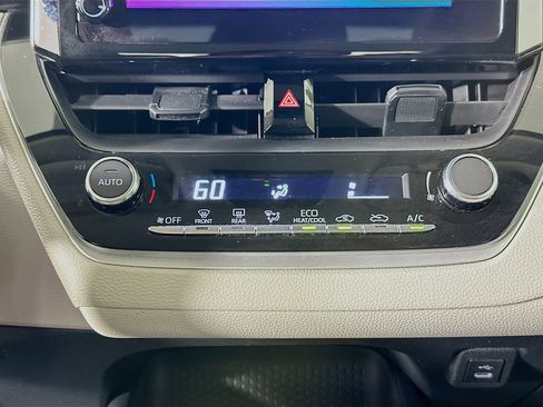 Used 2023 Toyota Corolla LE image 22