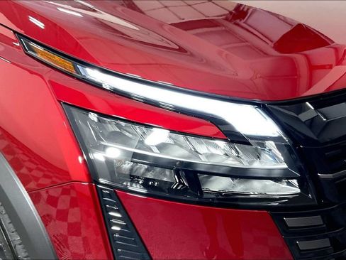New 2026 Nissan Pathfinder SV AWD/4WD image 27