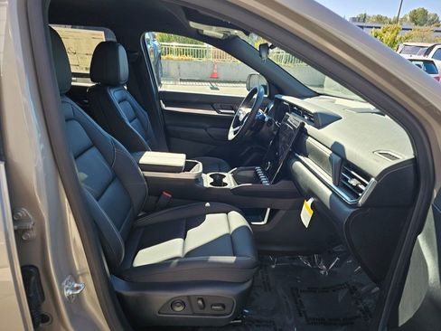 New 2026 GMC Terrain Elevation w/ Elevation Premium Package image 11