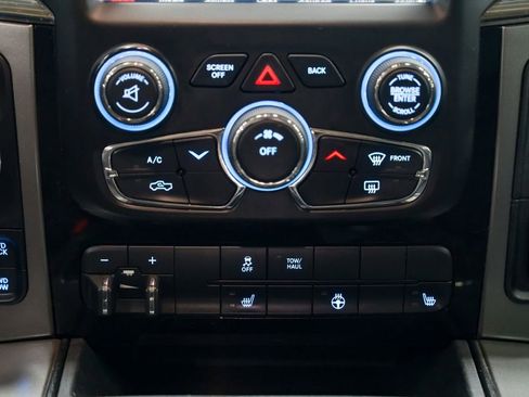 Used 2018 RAM 1500 Sport image 12