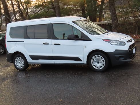 Used 2018 Ford Transit Connect XL image 18