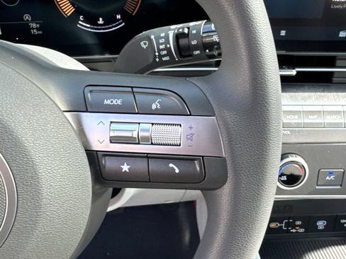 Used 2026 Hyundai Kona SE FWD image 26