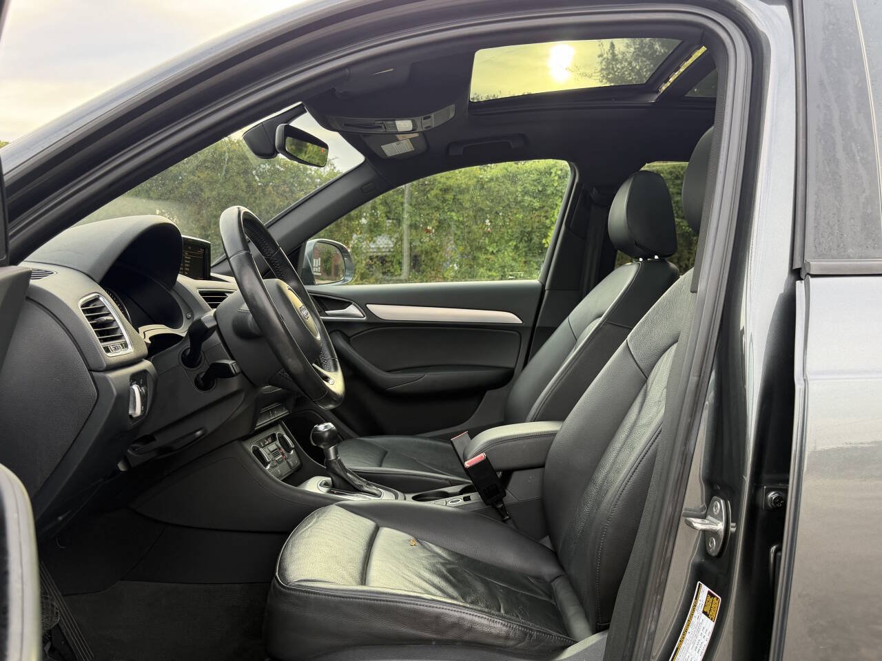 Used 2018 Audi Q3 2.0T Premium w/ Convenience Package FWD image 28