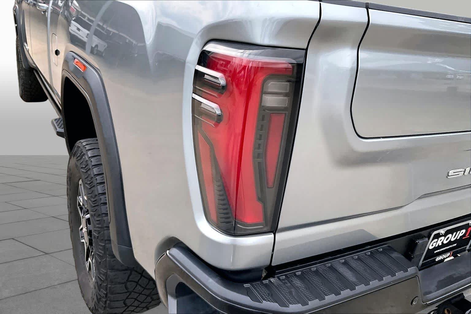 Used 2024 GMC Sierra 2500 AT4X AWD/4WD image 28