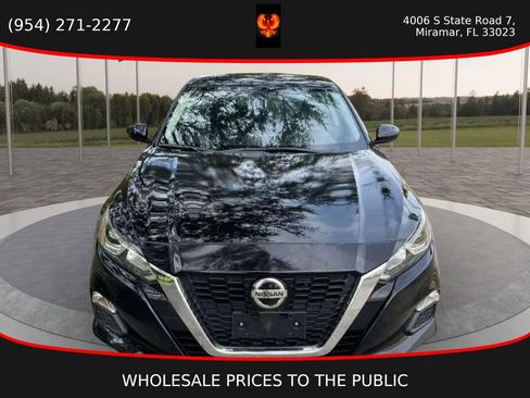 Used 2020 Nissan Altima 2.5 S FWD image 3