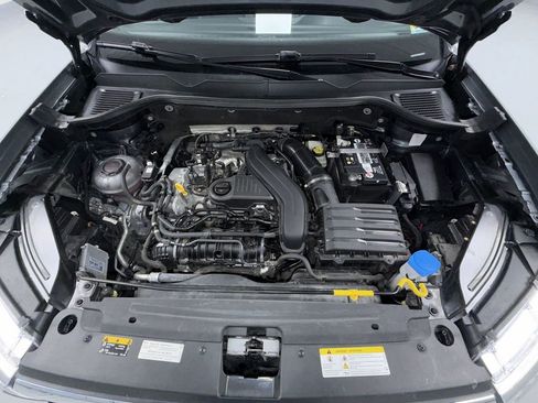 Used 2023 Volkswagen Taos SEL AWD/4WD image 11